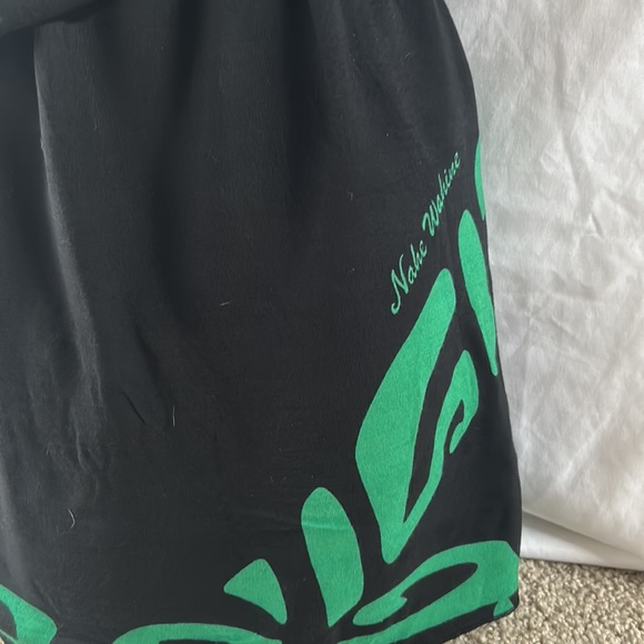 Local Hawaiian made top/dress - Picture 3 of 3